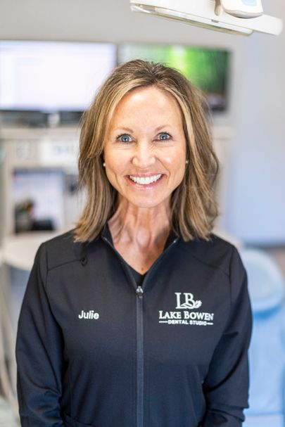 Julie Linnerud, Registered Dental Hygienist at Lake Bowen Dental Studio